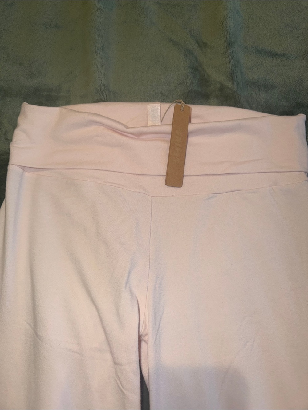 NWT SKIMS Light Pink Flared Yoga Pants - Picture 2 of 4